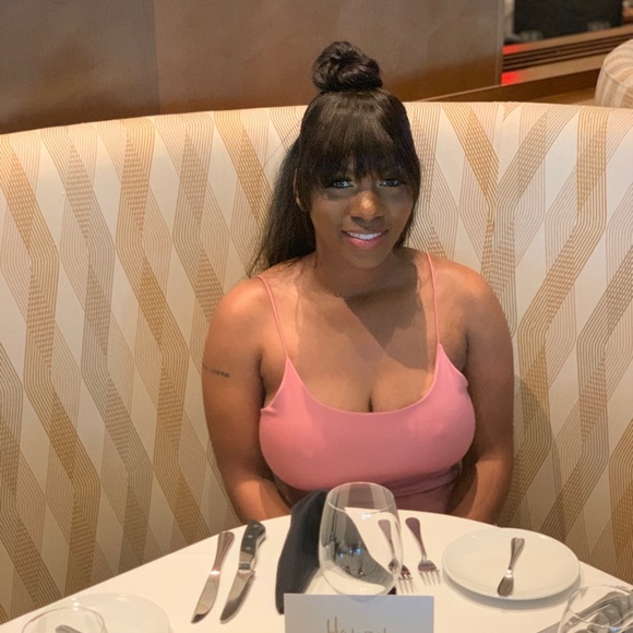 Meet your Posher, Ashley - Picture 2 of 2